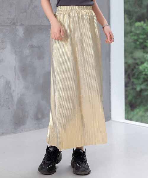 DAY CLOSET(デイ クローゼット)の「レディース 艶感で女度アガる。煌めきメタリックシャイニープリーツロングスカート(スカート・レディース・シルバー/ブラック/ゴールド・L/M)」の16枚目の写真