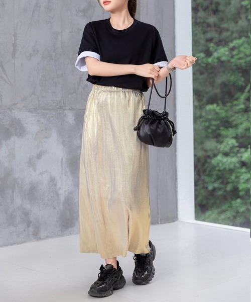 DAY CLOSET(デイ クローゼット)の「レディース 艶感で女度アガる。煌めきメタリックシャイニープリーツロングスカート(スカート・レディース・シルバー/ブラック/ゴールド・L/M)」の7枚目の写真