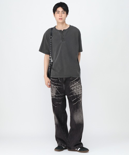 3.3 Field Trip (3.3フィールドトリップ)の「3.3 Field Trip/クラックデザインデニム(デニムパンツ・メンズ・ブルー/ブラック・MEDIUM/LARGE)」の3枚目の写真