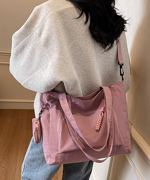 Lace Ladies（レースレディース）の「ソリッドカラー ミニポーチ付き 多ポケット ビッグ ショルダーバッグ（トートバッグ・レディース・ブルー/ブラック/グレイッシュベージュ/グリーン/ピンク・FREE）」の11枚目の写真
