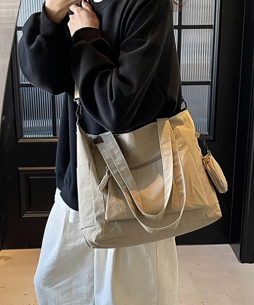 Lace Ladies（レースレディース）の「ソリッドカラー ミニポーチ付き 多ポケット ビッグ ショルダーバッグ（トートバッグ・レディース・ブルー/ブラック/グレイッシュベージュ/グリーン/ピンク・FREE）」の22枚目の写真