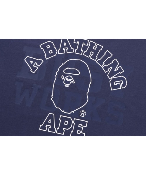 A BATHING APE(アベイシングエイプ)の「COLLEGE RELAXED FIT TEE #1(Tシャツ/カットソー・メンズ・ホワイト/バーガンディー/ネイビー・X-LARGE/MEDIUM/LARGE/XX-LARGE/SMALL)」の5枚目の写真