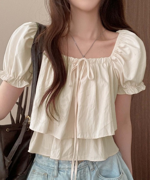 LAFFMO(ラフモ)の「2wayネックパフスリーブティアードブラウス(シャツ/ブラウス・レディース・ブルー/ホワイト/ピンク/ベージュ・F)」の2枚目の写真