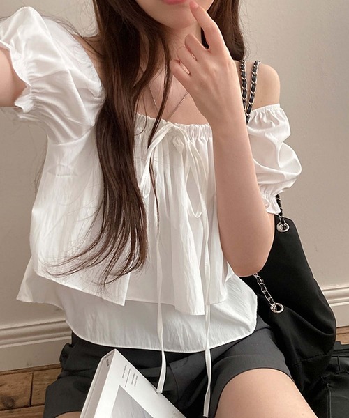 LAFFMO(ラフモ)の「2wayネックパフスリーブティアードブラウス(シャツ/ブラウス・レディース・ブルー/ホワイト/ピンク/ベージュ・F)」の9枚目の写真