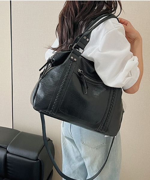 Mejoul（メジュール）の「フェイクレザーレトロ BIG ボストンバッグ（ボストンバッグ・レディース・ブラウン/ブラック/キャメル・F）」の10枚目の写真