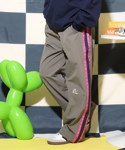 NERDY(ノルディ)の「ピンホイールラインウーブンパンツ(スウェットパンツ・レディース・ブラック/ブルー/グレー・M/S/L)」の3枚目の写真