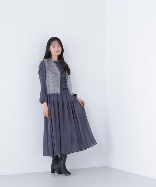 NATURAL BEAUTY BASIC(ナチュラルビューティーベーシック)の「◇【BLANC】シャーリングシアーワンピース(ワンピース・レディース・ブラック/チャコールグレー・MEDIUM/P/S)」の9枚目の写真