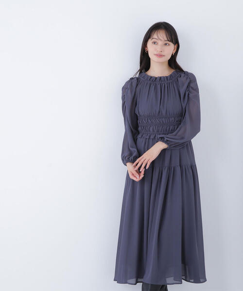 NATURAL BEAUTY BASIC(ナチュラルビューティーベーシック)の「◇【BLANC】シャーリングシアーワンピース(ワンピース・レディース・ブラック/チャコールグレー・MEDIUM/P/S)」の4枚目の写真