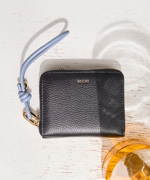 専用　[BEAURE]カウレザーハンドストラップ付きミニウォレット Beau're 財布 BEAURE ヴュレ カウレザー ハンドストラップ 付き