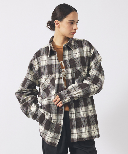 UNIVERSAL OVERALL(ユニバーサルオーバーオール)の「【UNIVERSAL OVERALL / ユニバーサル オーバーオール】 VINTAGE NELL WORKERS SHIRT/ビンテージネルシャツ/ワークシャツ/チェックシャツ(シャツ/ブラウス・メンズ・ブラウン系その他/グリーン系その他/ブルー系その他・M/L)」の6枚目の写真