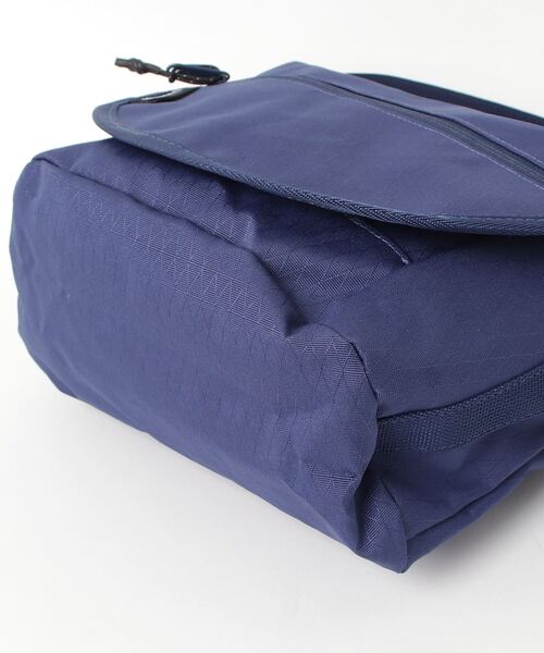 Gramicci（グラミチ）の「MULTI SIDE BAG｜マルチサイドバッグ（ショルダーバッグ・メンズ・ブラック/ブロンズ/レッド/ダークブルー・FREE）」の6枚目の写真