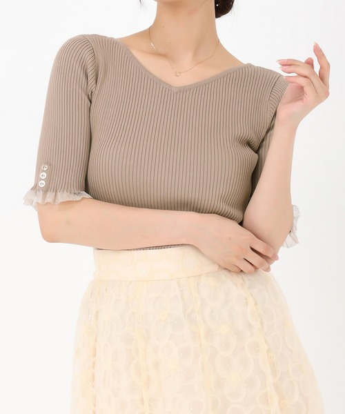 MISCH MASCH(ミッシュマッシュ)の「シアーフリル2wayリブニット(ニット/セーター・レディース・ブラック/モカ/レッド・フリ-)」の2枚目の写真
