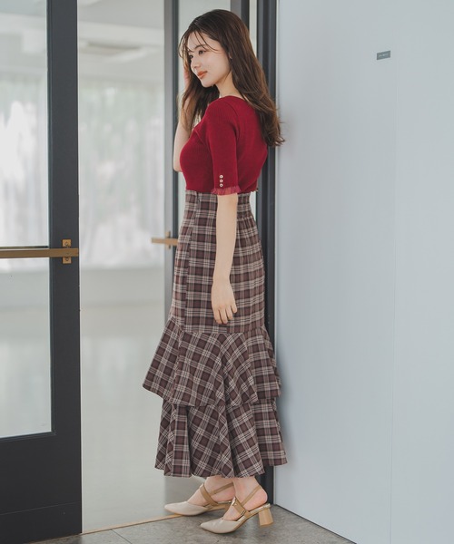 MISCH MASCH(ミッシュマッシュ)の「シアーフリル2wayリブニット(ニット/セーター・レディース・ブラック/モカ/レッド・フリ-)」の6枚目の写真