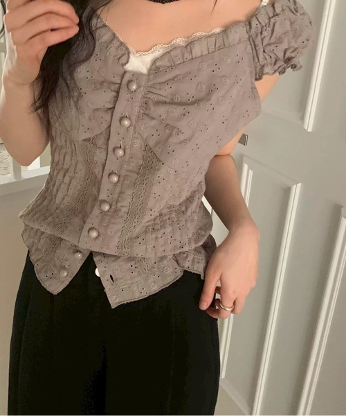VIBGYOR(ヴィブジョー)の「【LAMPOON】レースブラウス(シャツ/ブラウス・レディース・ホワイト/グレー・MEDIUM/LARGE/SMALL)」の8枚目の写真
