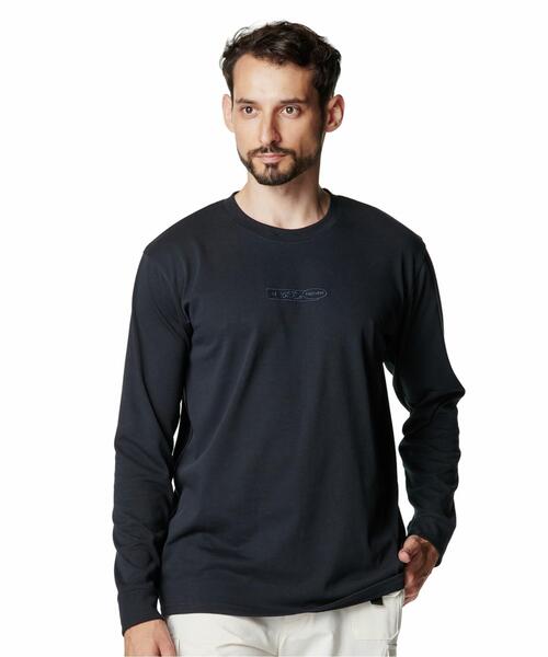 UNDER ARMOUR(アンダーアーマー)の「UAヘビーウエイト ロゴ グラフィック ロングスリーブ Tシャツ(ライフスタイル/メンズ)(Tシャツ/カットソー・メンズ・ブラック・L/XL/2XL/S/M/3XL)」の2枚目の写真