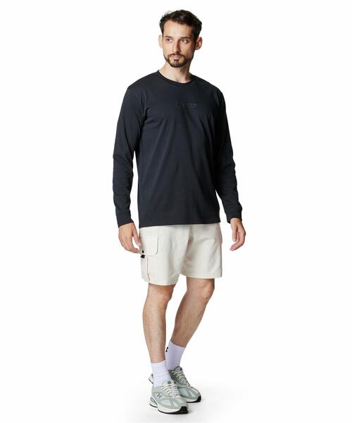 UNDER ARMOUR(アンダーアーマー)の「UAヘビーウエイト ロゴ グラフィック ロングスリーブ Tシャツ(ライフスタイル/メンズ)(Tシャツ/カットソー・メンズ・ブラック・L/XL/2XL/S/M/3XL)」の3枚目の写真