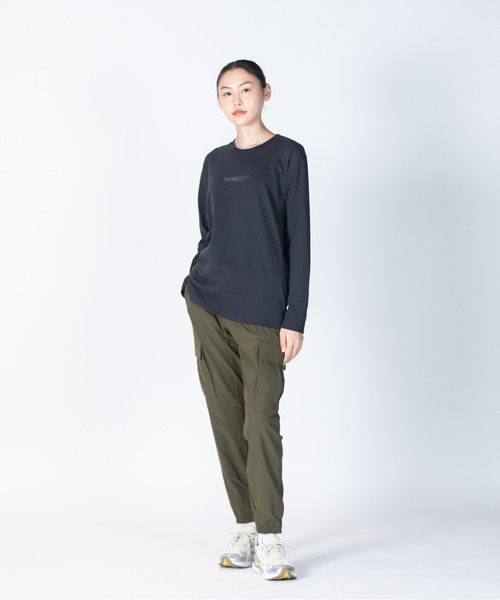 UNDER ARMOUR(アンダーアーマー)の「UAヘビーウエイト ロゴ グラフィック ロングスリーブ Tシャツ(ライフスタイル/メンズ)(Tシャツ/カットソー・メンズ・ブラック・L/XL/2XL/S/M/3XL)」の11枚目の写真