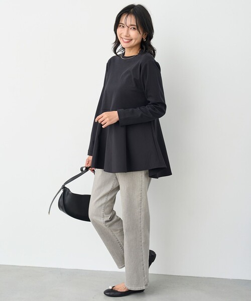 UNFILO(アンフィーロ)の「ペプラムコンビ ロンT(Tシャツ/カットソー・レディース・ホワイト系/ブラック系・XX-LARGE/X-LARGE)」の6枚目の写真