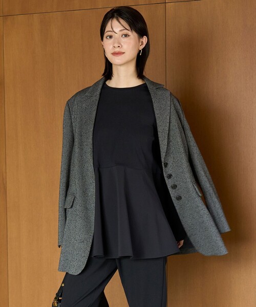 UNFILO(アンフィーロ)の「ペプラムコンビ ロンT(Tシャツ/カットソー・レディース・ホワイト系/ブラック系・XX-LARGE/X-LARGE)」の7枚目の写真