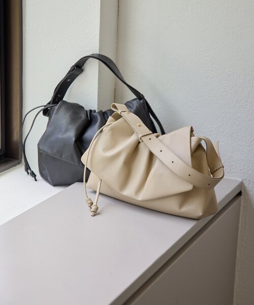 ear PAPILLONNER マイベストバッグ本革フラップショルダーバッグ セール】レザーフラップショルダーバッグ（ショルダーバッグ