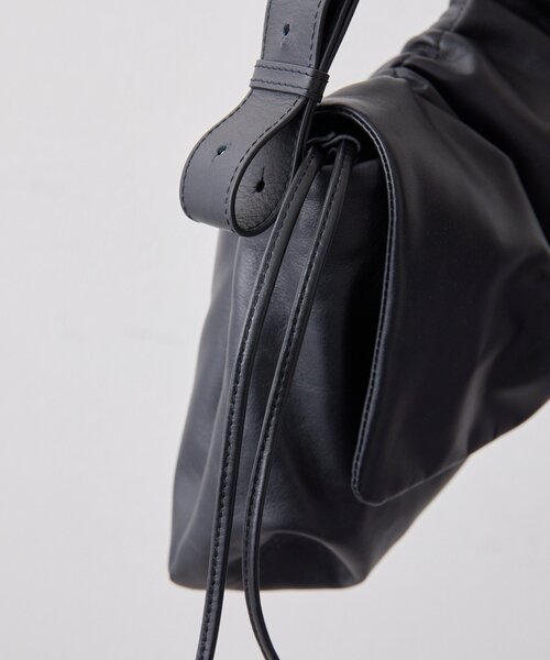 らーら 様　ear PAPILLONNER レザーフラップショルダーバッグ ear PAPILLONNER｜レザーフラップショルダーバッグ | Rakuten