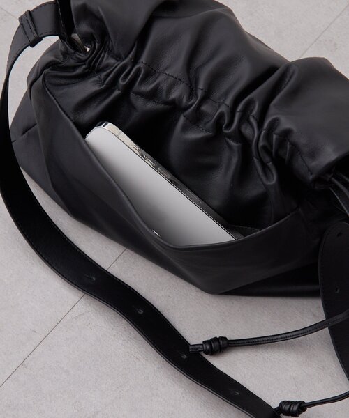 レザーフラップショルダーバッグ（ショルダーバッグ）｜ear