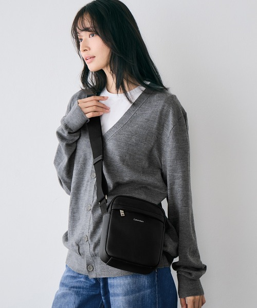 レイズリ ポーターバッグ（ショルダーバッグ）｜Calvin Klein