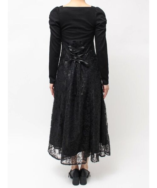 CALNAMUR(カルナムール)の「スリーブギャザードッキングワンピース(ワンピース・レディース・アイボリー/ブラック・SMALL/MEDIUM)」の5枚目の写真