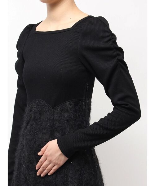 CALNAMUR(カルナムール)の「スリーブギャザードッキングワンピース(ワンピース・レディース・アイボリー/ブラック・SMALL/MEDIUM)」の7枚目の写真