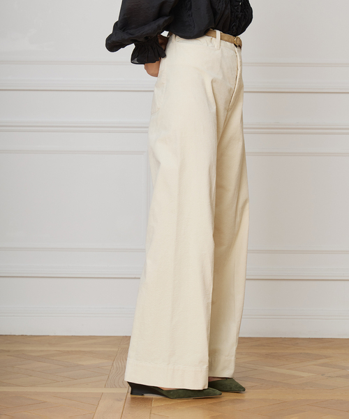 IENA LA BOUCLE(イエナラブークル)の「IENA LA BOUCLE オーガニックコットンコーデュロイパンツ(その他パンツ・レディース・ホワイト/グリーン・34/36/38/40)」の6枚目の写真