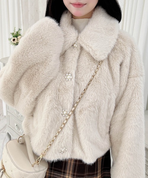 INGNI（イング）の「ビジューボタンステンカラーエコファーブルゾン（ブルゾン・レディース・ライトベージュ/ブラック/グレー系その他/アイボリー・M）」の14枚目の写真