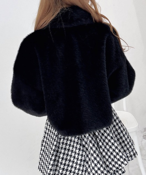 INGNI（イング）の「ビジューボタンステンカラーエコファーブルゾン（ブルゾン・レディース・ライトベージュ/ブラック/グレー系その他/アイボリー・M）」の20枚目の写真