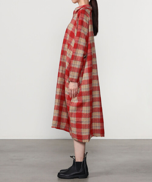 GALLEGO DESPORTES（ギャレゴデスポート）の「GALLEGO DESPORTES | ウールチェック ラグランスリーブドレス WOMEN（ワンピース・レディース・レッド系その他・S）」の10枚目の写真