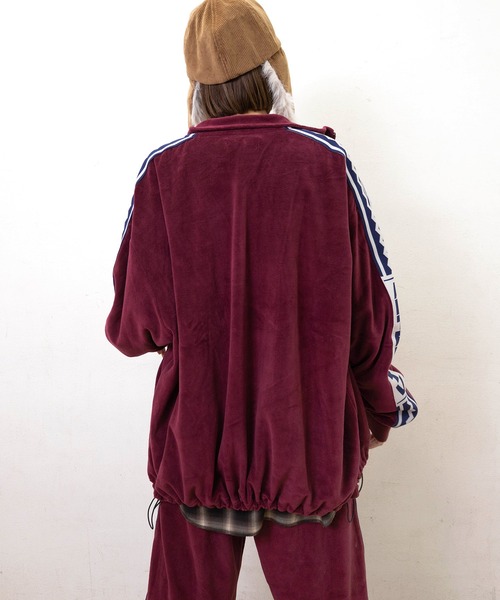 RNA（アールエヌエー）の「J2164 ベロアトラックジャケット（その他アウター・レディース・グリーン/バーガンディー/スミクロ・MEDIUM）」の16枚目の写真