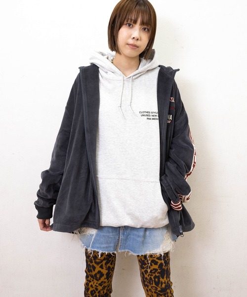 RNA（アールエヌエー）の「J2164 ベロアトラックジャケット（その他アウター・レディース・グリーン/バーガンディー/スミクロ・MEDIUM）」の4枚目の写真