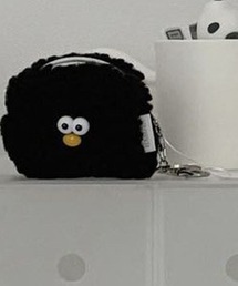 LYEON（リヨン）の「ふわふわボアモンスタージップポーチ（ポーチ）」