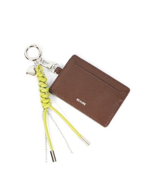 Beau're（ヴュレ）の「【BEAURE/ビュレ】レザーコード付き パスケース（パスケース・レディース・シルバー/アイボリー/イエロー/ネイビー/ピンク/ブラウン・FREE）」の2枚目の写真