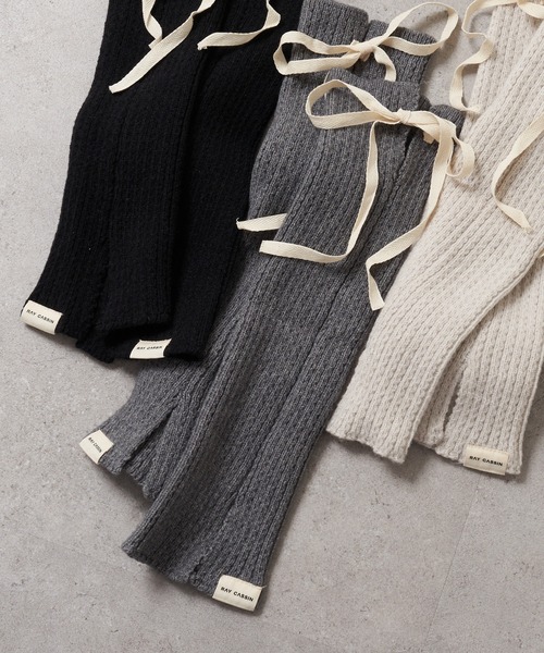 RAY CASSIN（レイカズン）の「リボン付レッグウォーマー（レッグウォーマー・レディース・アイボリー/ブラック/グレー・FREE）」の4枚目の写真