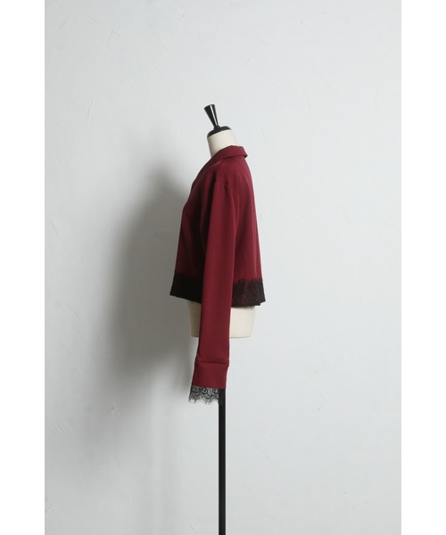 ARVELLIA(アルベリア)の「LACE CONTRAST SHIRT(シャツ/ブラウス・レディース・レッド/ブラック・M)」の5枚目の写真