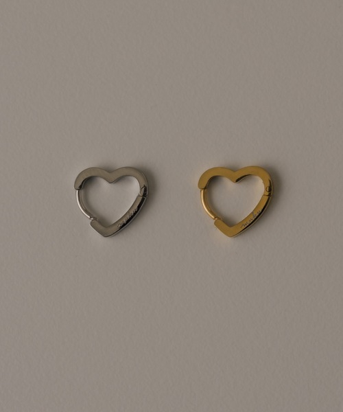 muku(ムク)の「PIERCE/HEART HOOP(ピアス(両耳用)・レディース・ゴールド/シルバー・FREE)」の2枚目の写真
