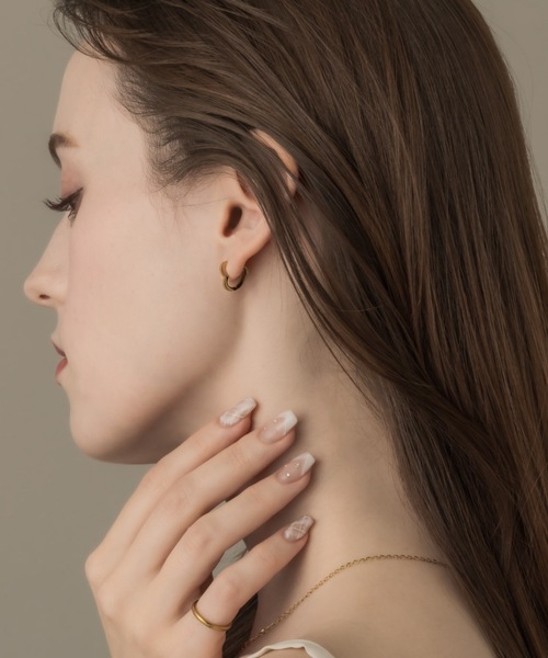 muku(ムク)の「PIERCE/HEART HOOP(ピアス(両耳用)・レディース・ゴールド/シルバー・FREE)」の8枚目の写真