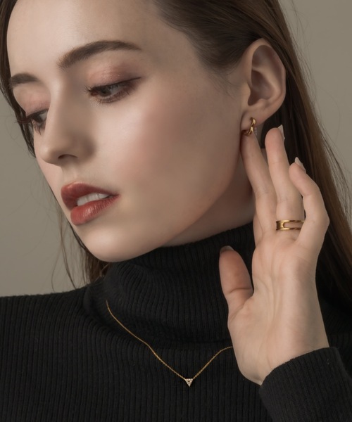 muku(ムク)の「PIERCE/HEART HOOP(ピアス(両耳用)・レディース・ゴールド/シルバー・FREE)」の7枚目の写真
