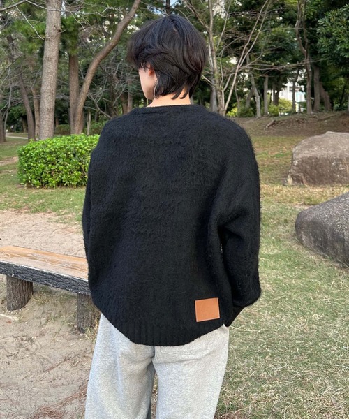 sedacle(セダクル)の「バックパッチシャギーニット(ニット/セーター・メンズ・ブラック/グレー/ブラウン・SMALL/MEDIUM/LARGE)」の5枚目の写真