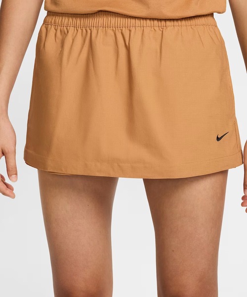 NIKE(ナイキ)の「NIKE WMNS NSW ESSENTIAL WOVEN MR CGO MDI FV7504-224(スカート・レディース・ライトブラウン・MEDIUM/SMALL/LARGE)」の6枚目の写真