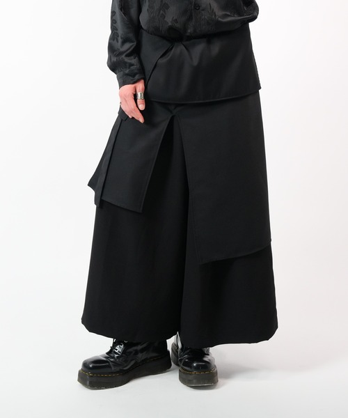 Ruze(ルゼ)の「Asymmetry layered wrap skirt / アシンメトリー レイヤード ラップスカート(スカート・メンズ・ブラック・FREE)」の8枚目の写真