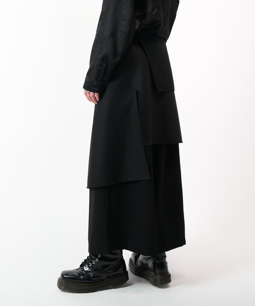 Ruze(ルゼ)の「Asymmetry layered wrap skirt / アシンメトリー レイヤード ラップスカート(スカート・メンズ・ブラック・FREE)」の9枚目の写真