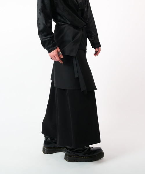 Ruze(ルゼ)の「Asymmetry layered wrap skirt / アシンメトリー レイヤード ラップスカート(スカート・メンズ・ブラック・FREE)」の11枚目の写真