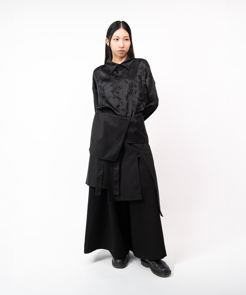 Ruze(ルゼ)の「Asymmetry layered wrap skirt / アシンメトリー レイヤード ラップスカート(スカート・メンズ・ブラック・FREE)」の12枚目の写真