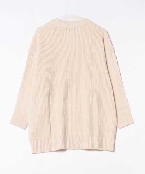 ARCHIVER（アーカイバ）の「【RS】【ケーブルBIGクルーニット】（ニット/セーター・レディース・チャコールグレー/レッド/ベージュ/グリーン/グレー・FREE）」の6枚目の写真