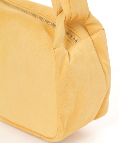 Elura（エルーラ）の「ソフトスエードショルダー/131381（ショルダーバッグ・レディース・アイボリー/イエロー・ONE SIZE）」の6枚目の写真